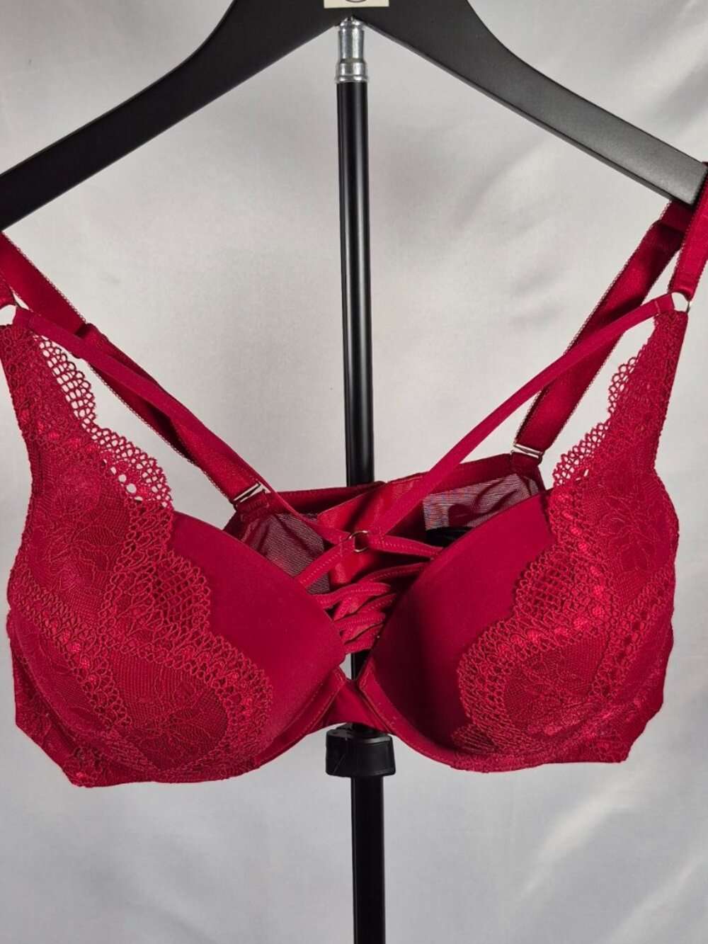 Torrid XO Boost Plunge Red Lace Bra 40C